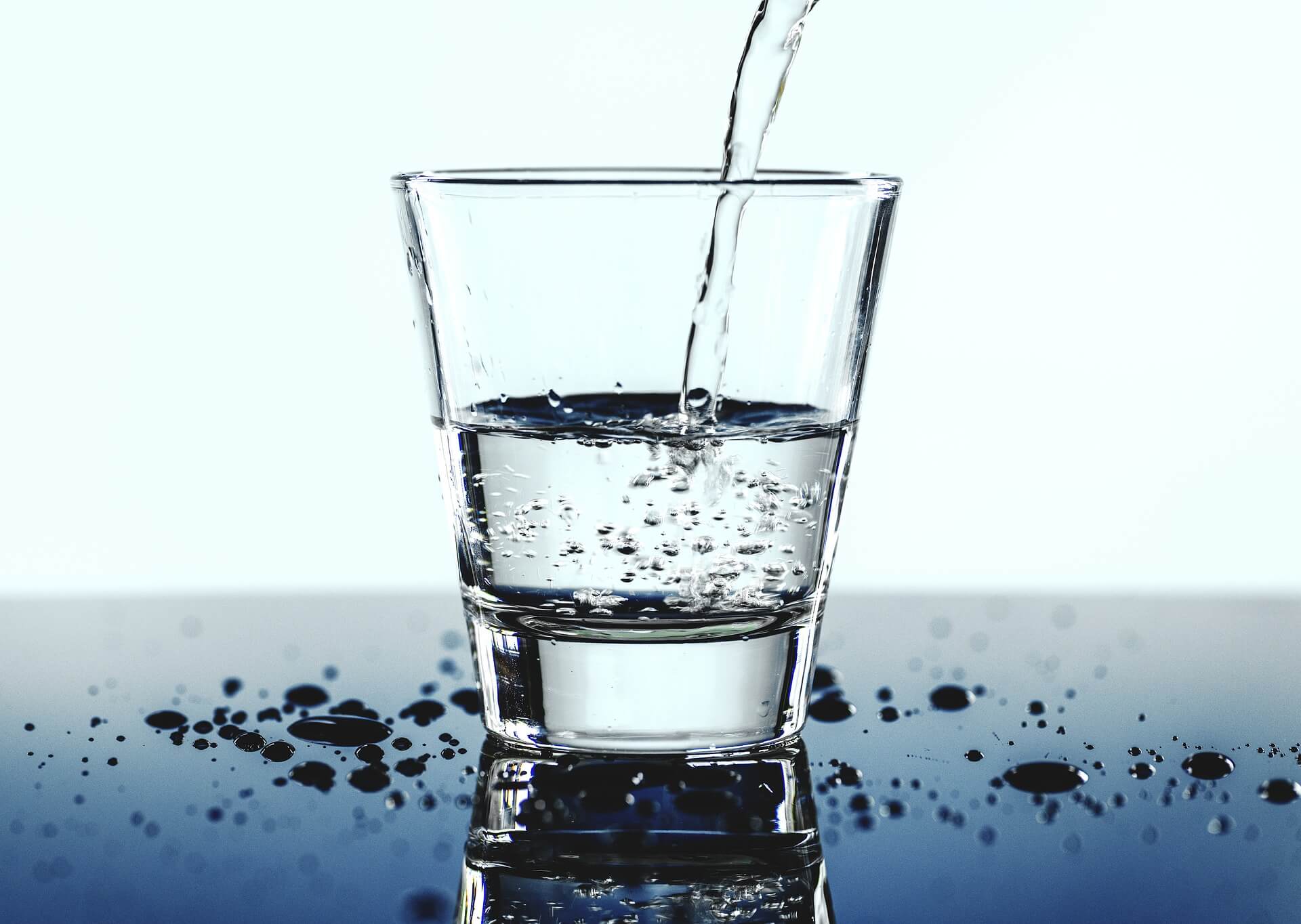 Сколько нужно пить воды, чтобы похудеть без строгих диет